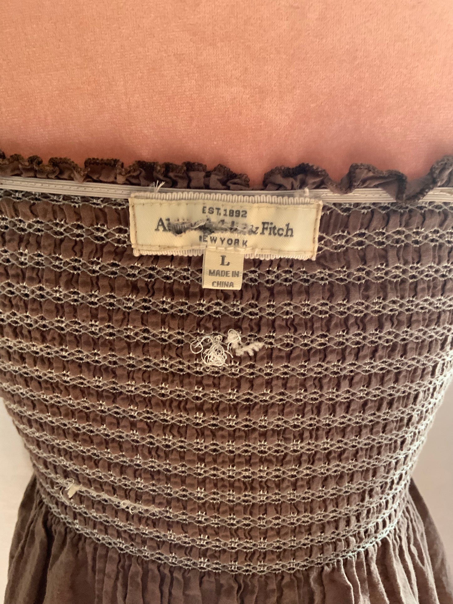 A&F BROWN AND WHITE TOP
