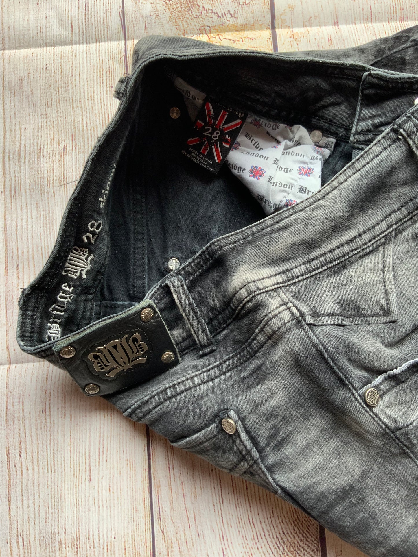 Preowned London Bridge Black Wash Skinny Jeans