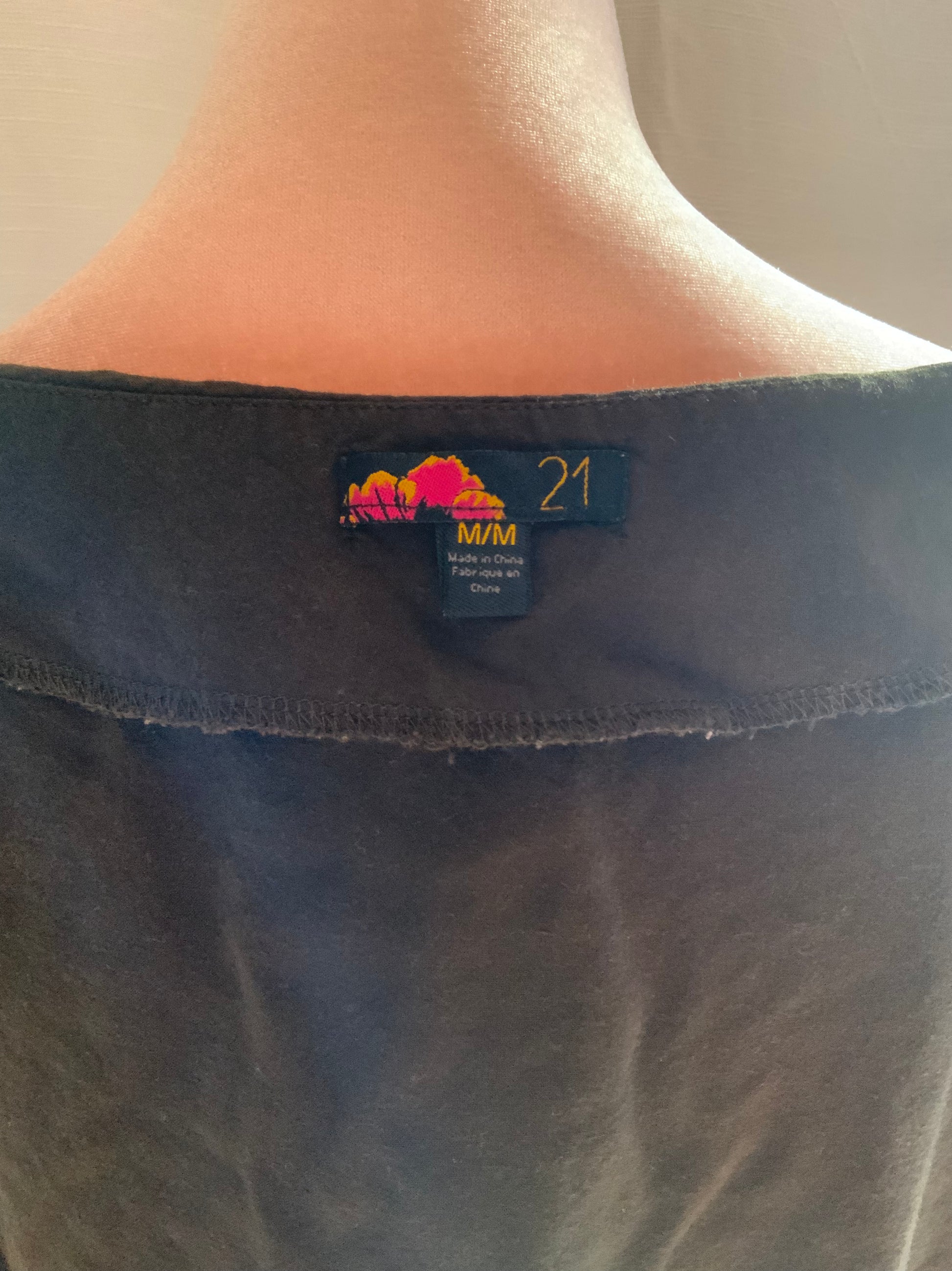 FOREVER 21 BROWN TOP w/out BELT MEZZ CLOSET FOREVER 21 BROWN TOP w/out BELT MEZZ CLOSET