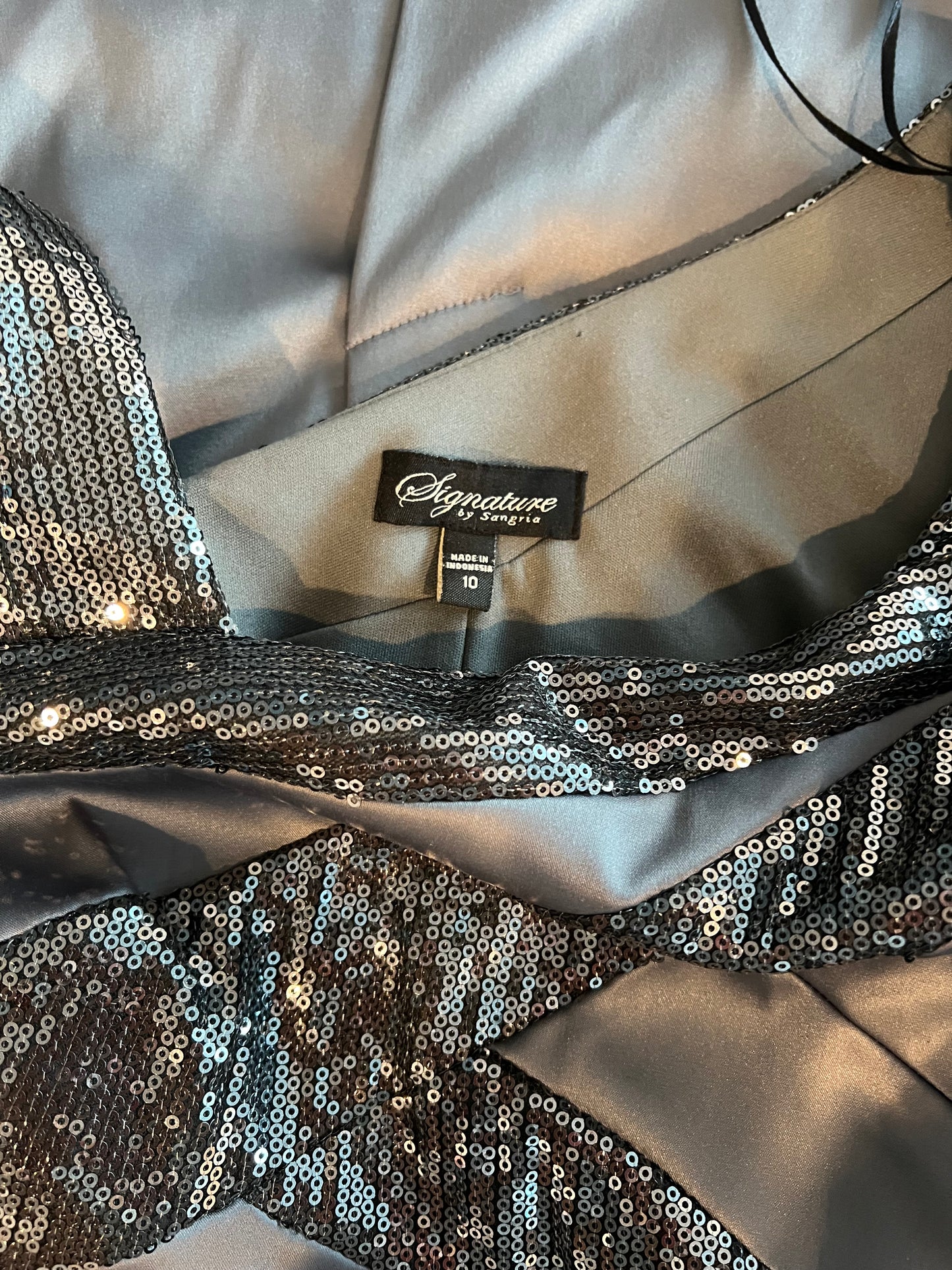 Signature By Sangria Gray Sequence Dress